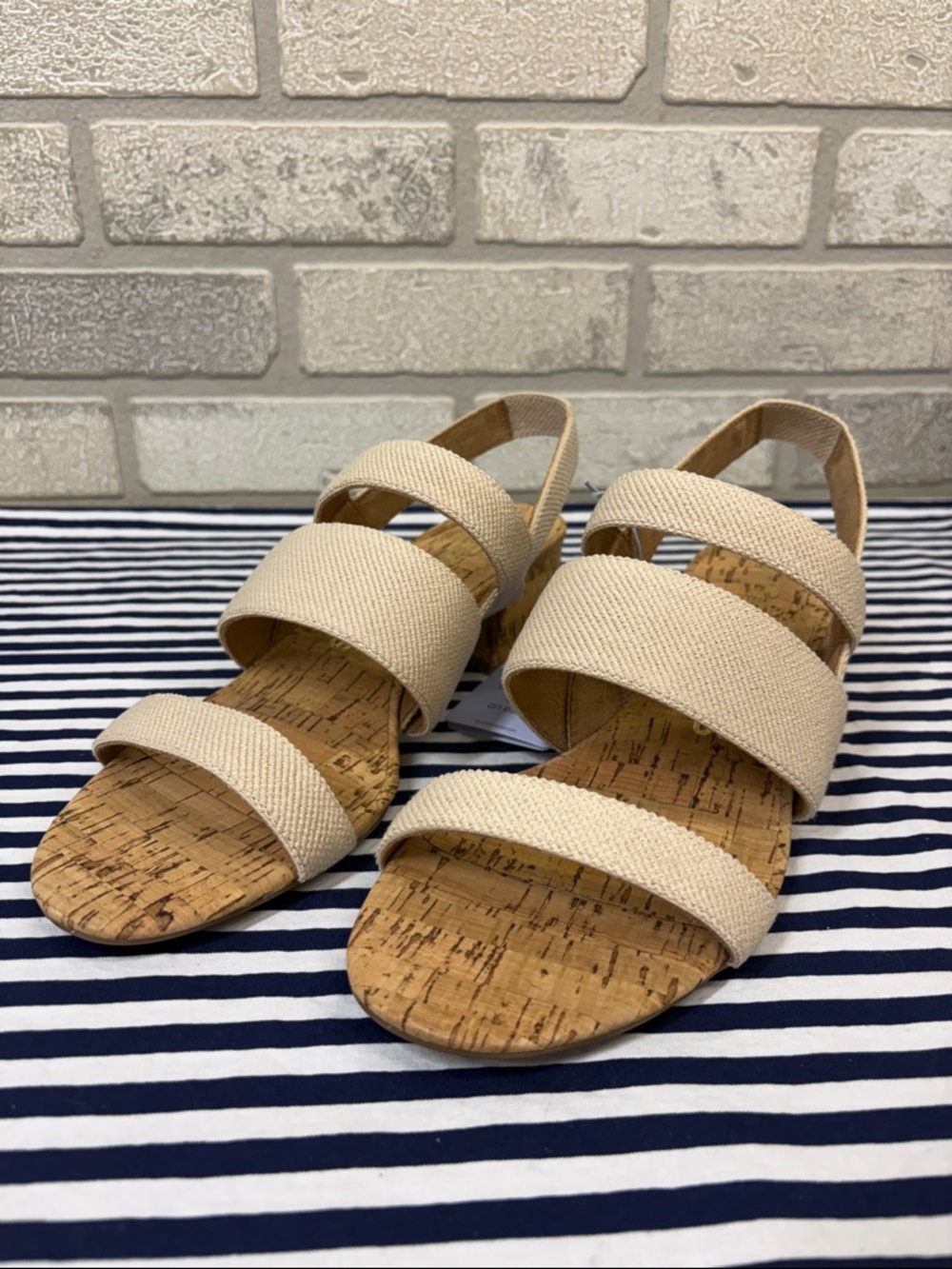Aerosoles Chara Elastic Strap Heeled Sandal Size 9.5WW